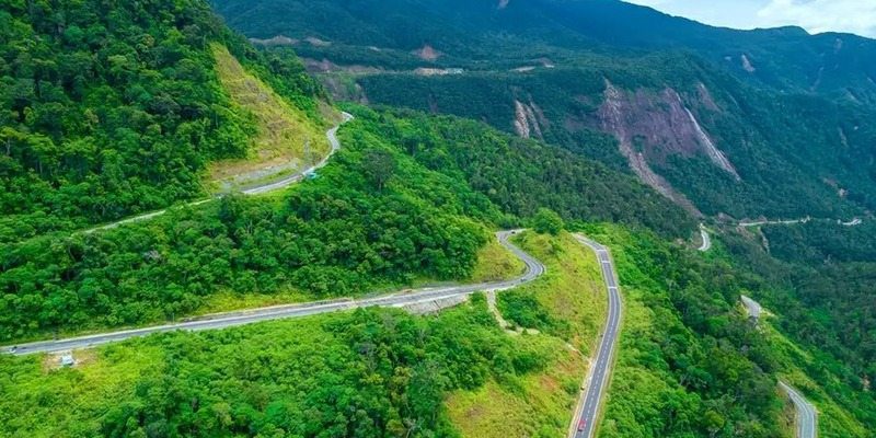 Đi từ sân bay Cam Ranh đến Đà Lạt qua đèo Khánh Lê
