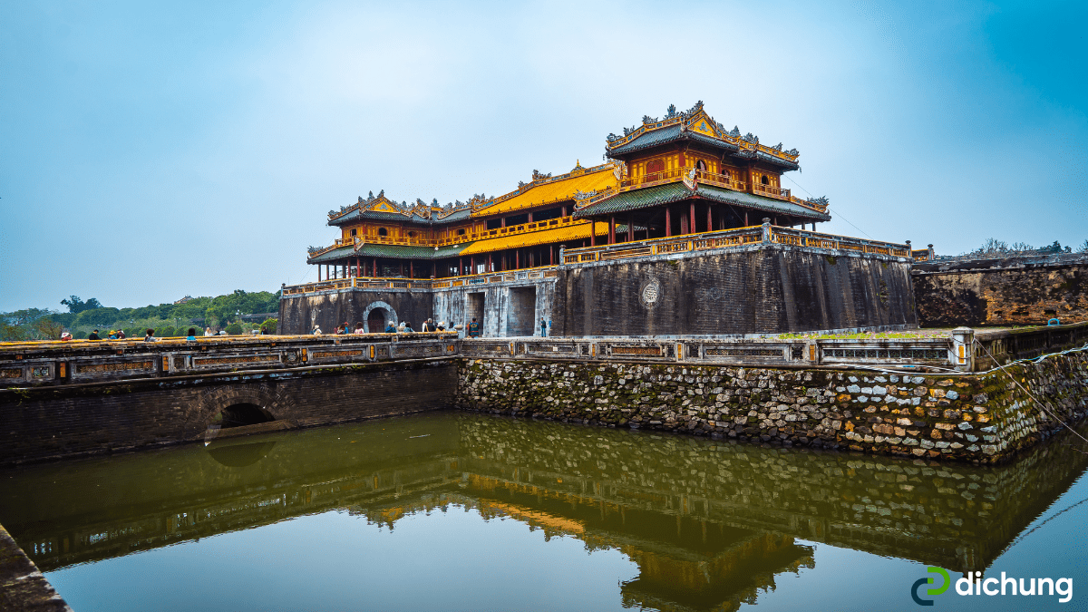 Top 5 xe sân bay Đà Nẵng đi Huế uy tín, giá hợp lý, xe limousine sang trọng