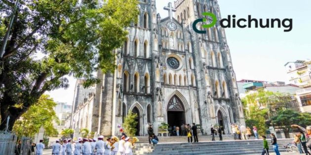 Nhà thờ Lớn cũng là một trong những địa điểm du lịch Hà Nội thu hút du khách